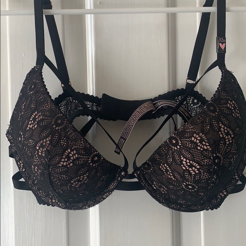 VS Very Sexy plunge bra